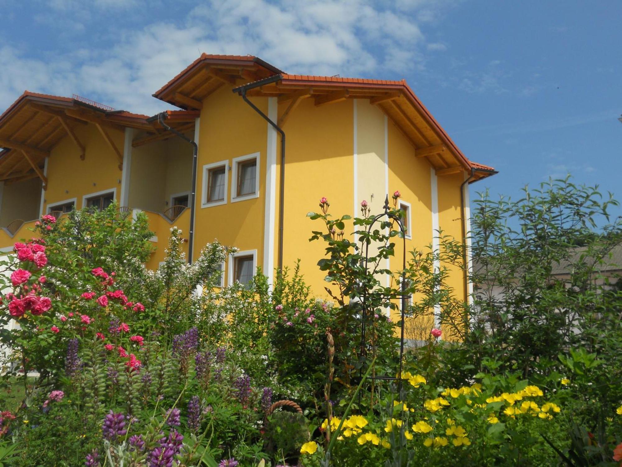 Ferienhotel Innviertel Kirchheim im Innkreis Eksteriør billede